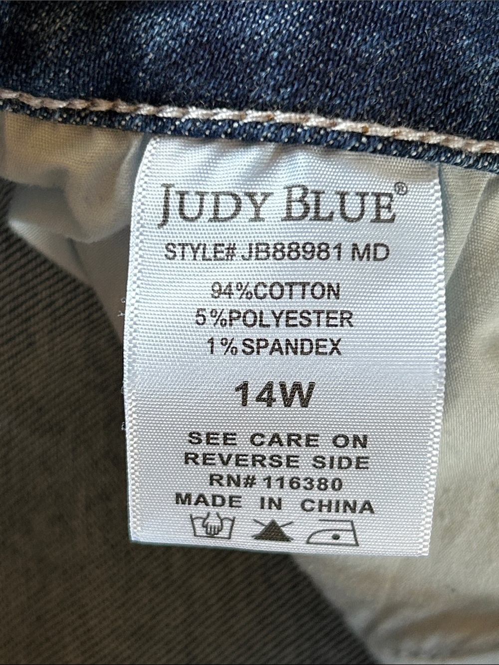 Judy Blue Kick Flare Cropped Frayed-Hem Jeans - Picture 5 of 8